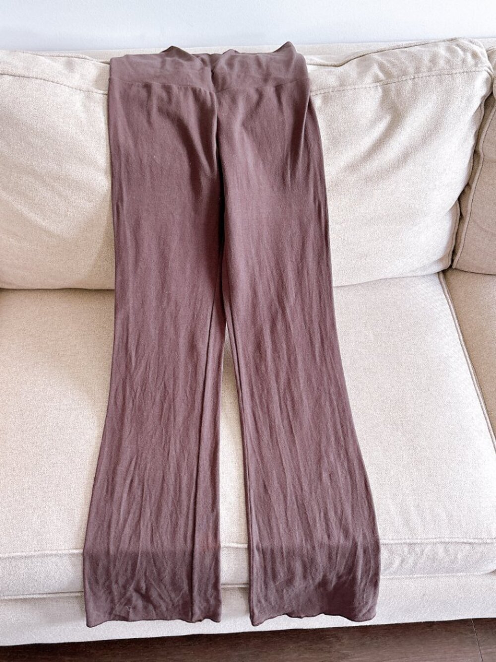 99% NEW SKIMS PANTS, SIZE S